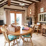 Mill Farm - The Farmhouse
