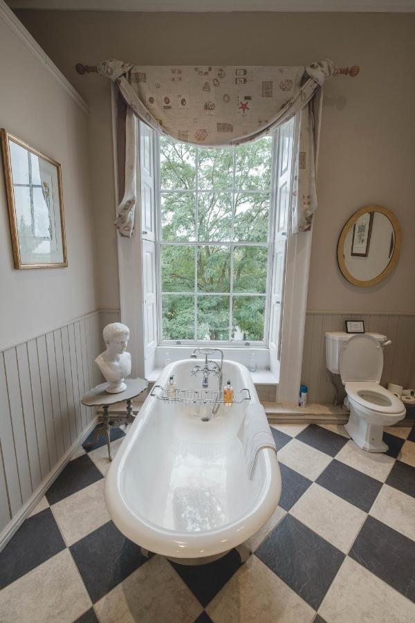 Breedon Hall Bed & Breakfast 4*