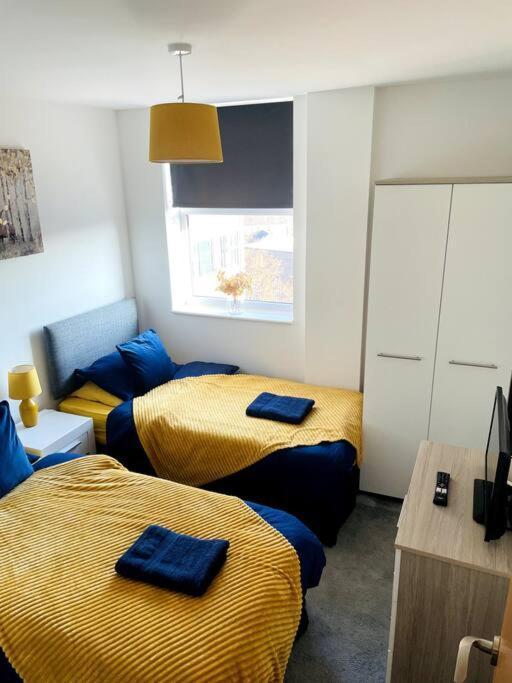 Apartment #513 2 Bedroom Sleeps 6 Derby