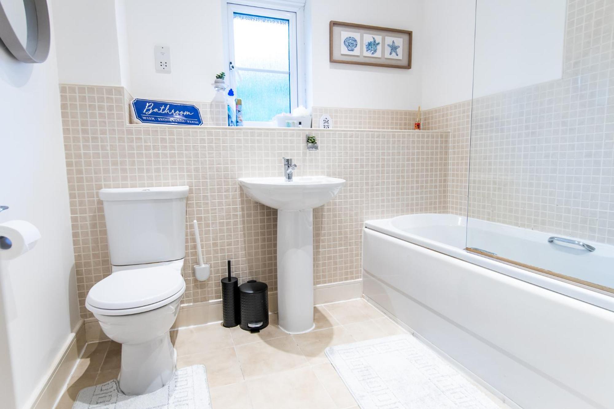 Apartment A Spacious 2 Bedroom In Littleover, Derby! *