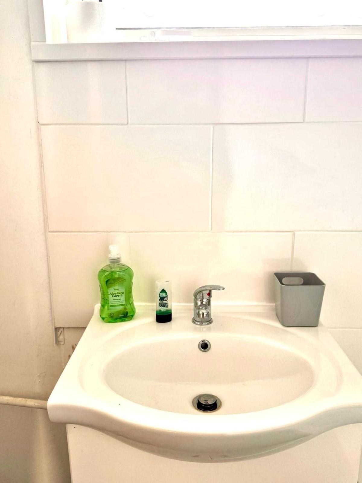 Kingsize 4-bedrooms House Derby