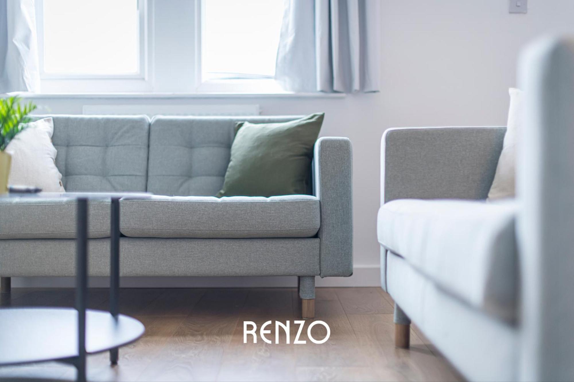 Cosy And Inviting 3-bed In By Renzo, Sleeps 6, Perfect For Contractors! Apartment