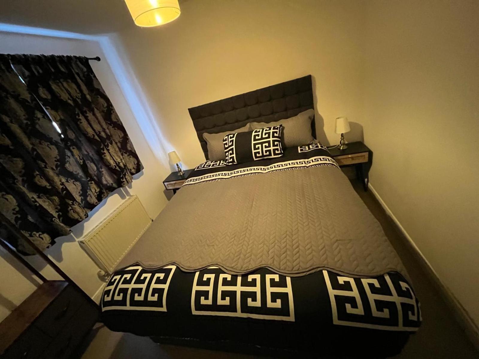 Apartment Tardis Townhouse - Spacious And Comfortable Derby