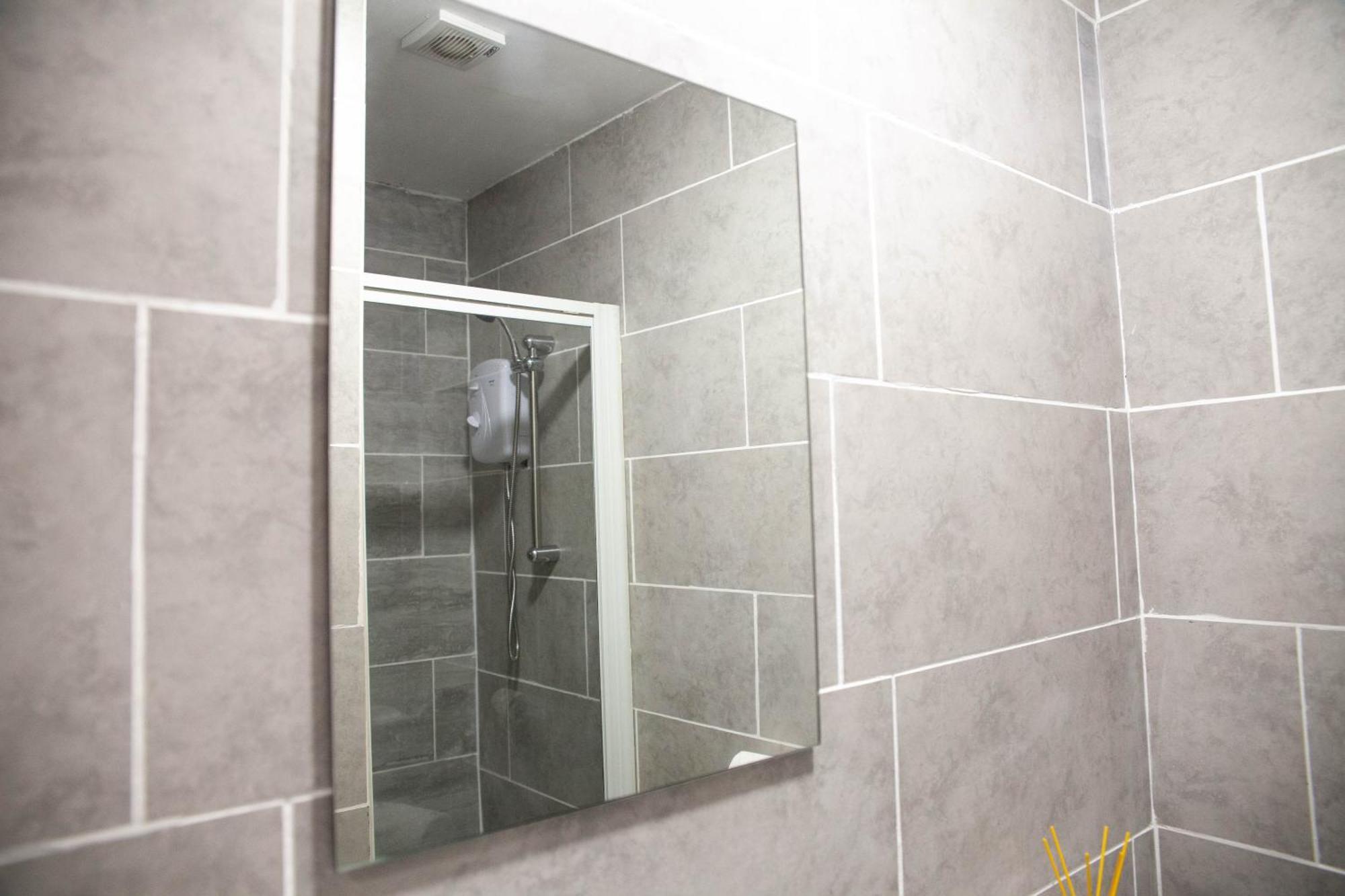 Apartment Spacious One Bedroom Apartment In Central Derby By Eason Stays Ideal For Weekend Getaways & Business Travellers *