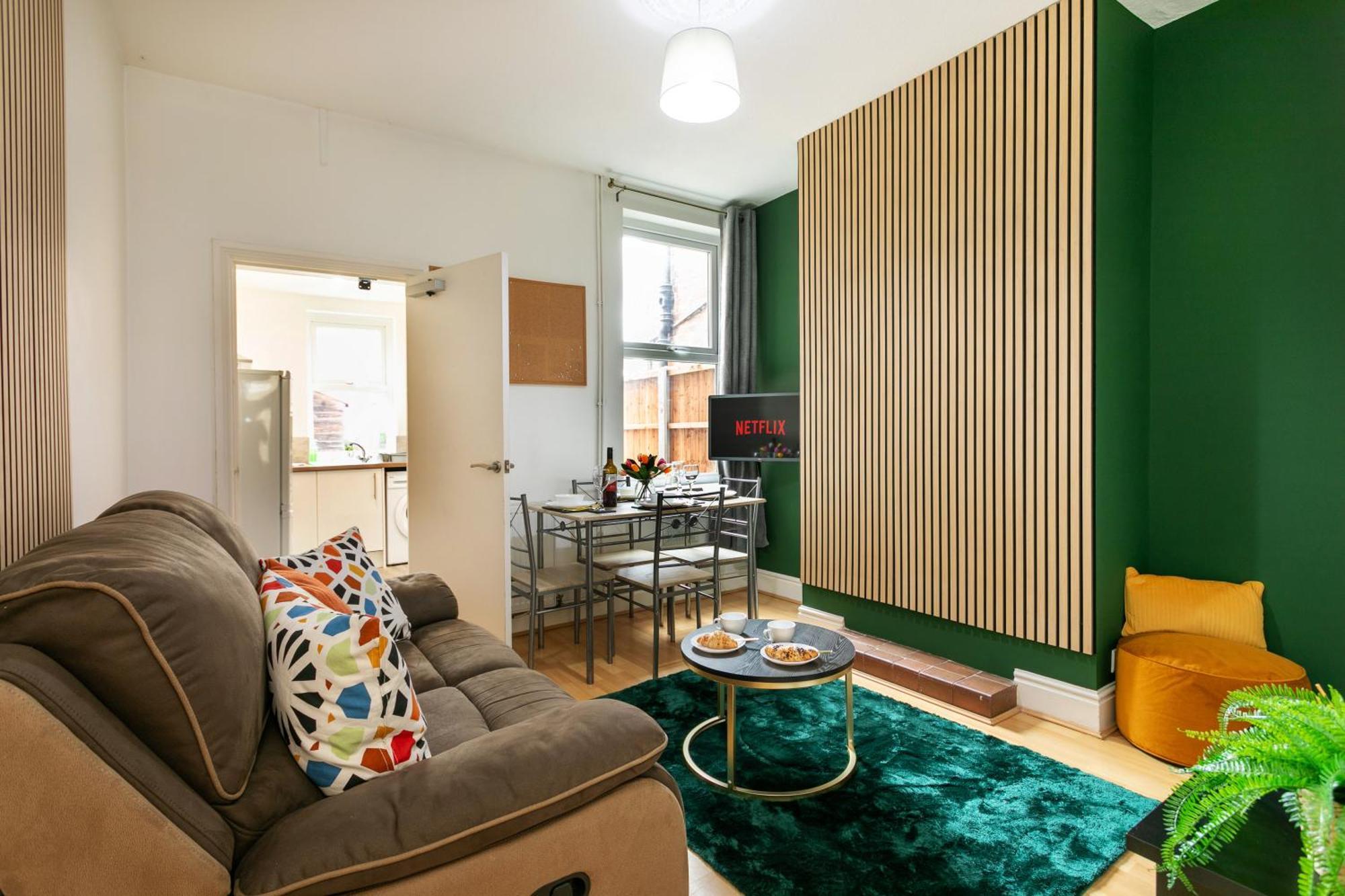Wolfa Contractors House Holiday home