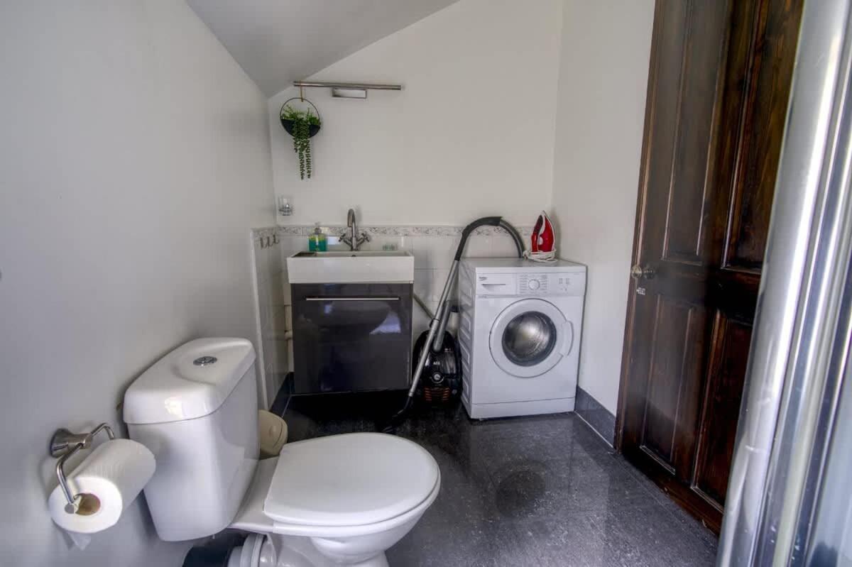 Dunkirk By Derbnb: Modern Centre With Free Parking Apartment Derby