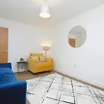 Derby Comfort Stay - 2 Bed House, 3 Min Walk To Hospital, Free Parking