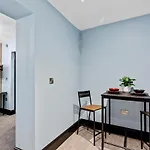 Kite - Our Cozy And Quirky Central Derby Apartments
