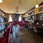 Georgian House Hotel