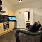 Bespoke 2 Bedroom Apt Derby City