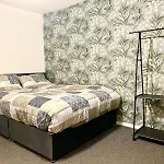 Kingsize 4-Bedrooms House Derby