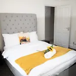 Kyoto Central I 4 Bdr House I 50 Inch Smart Tvs In Rooms I Large Spacious Rooms I Refurbished I Derby City Centre
