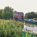 The Canalside Cottage