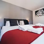 The Stay Company, Mill Street