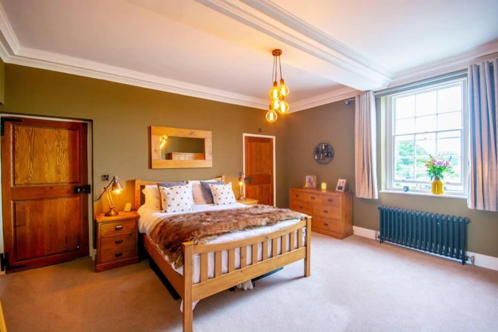 Derwent Farmhouse - Quintessential Country Holiday home Derby