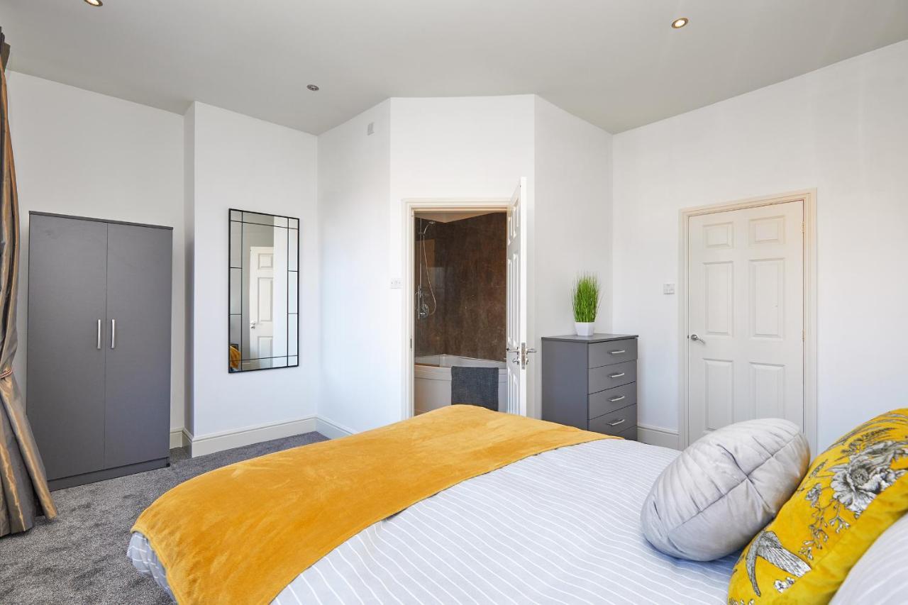 Apartment Cathedral Town House - 2 Mins Walk To City - Free Secure Parking