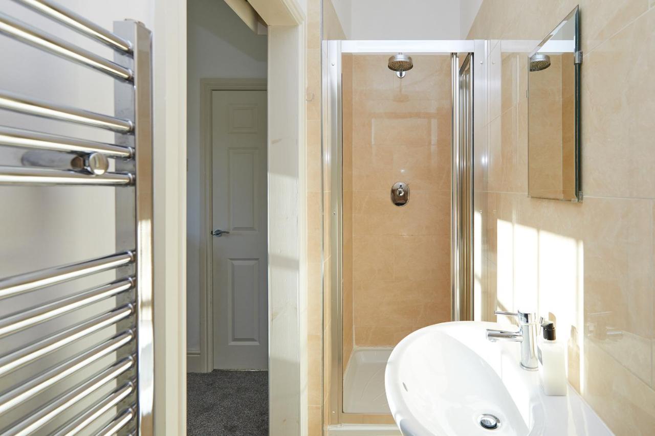 Apartment Cathedral Town House - 2 Mins Walk To City - Free Secure Parking Derby