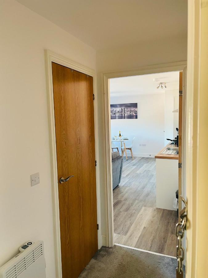 #0406 Lovely 2 Bedroom Serviced - Free Parking Apartamento