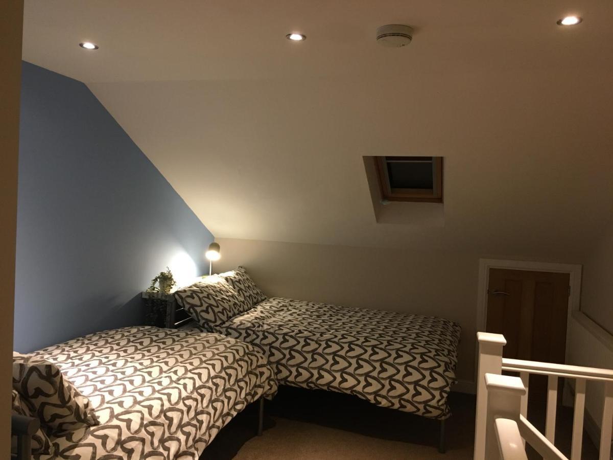 Pride Park Private Ensuite Room- 2 Beds- Free Parking Derby