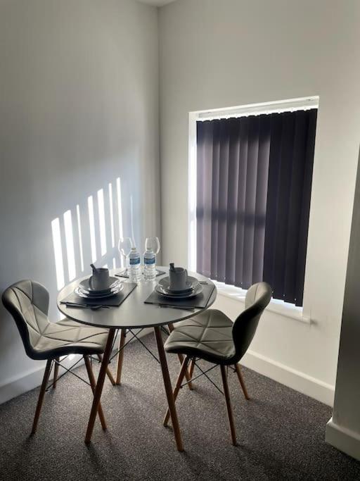 #6bs 1 Bed Serviced * Derby