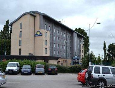 Days Hotel
