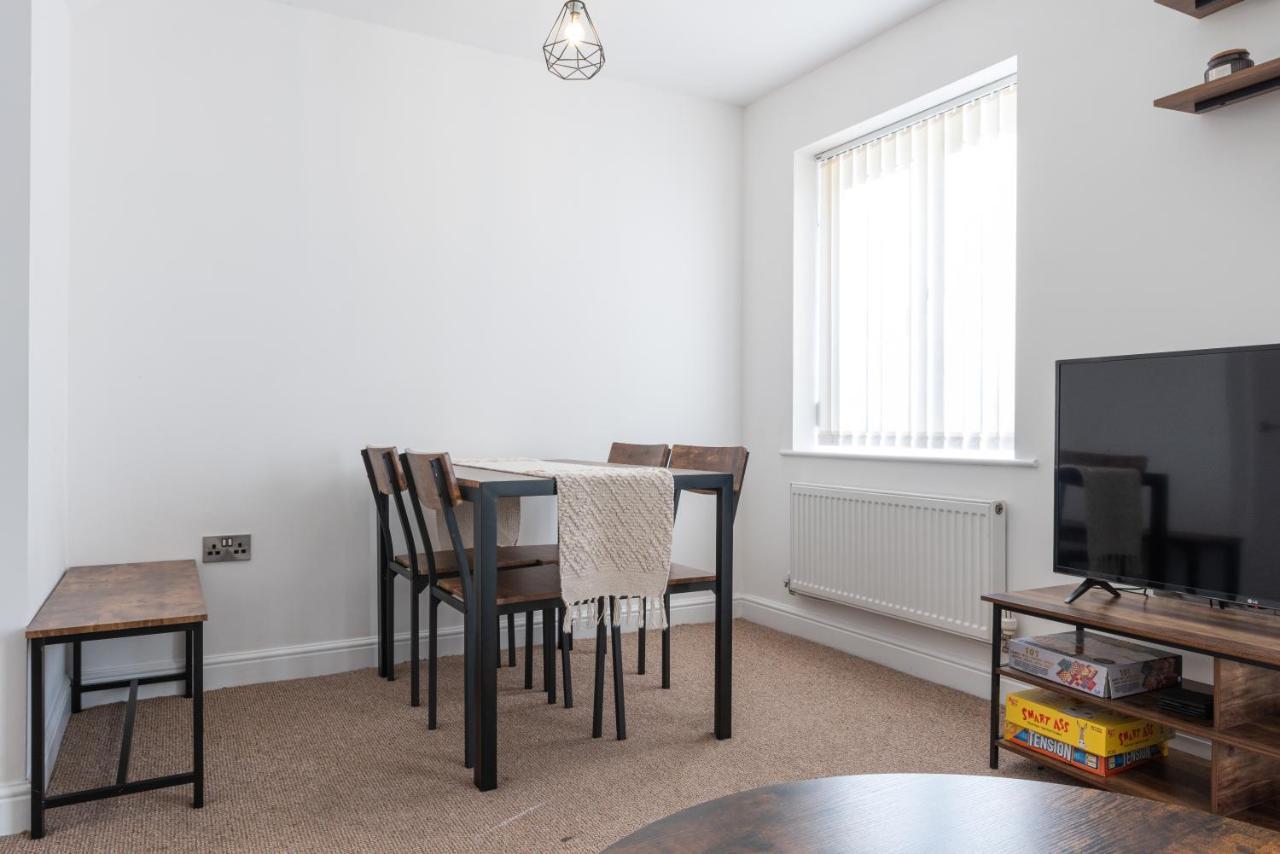 Casa de férias Parking - Spacious - Smart Tv - Self Checkin - Garden - King