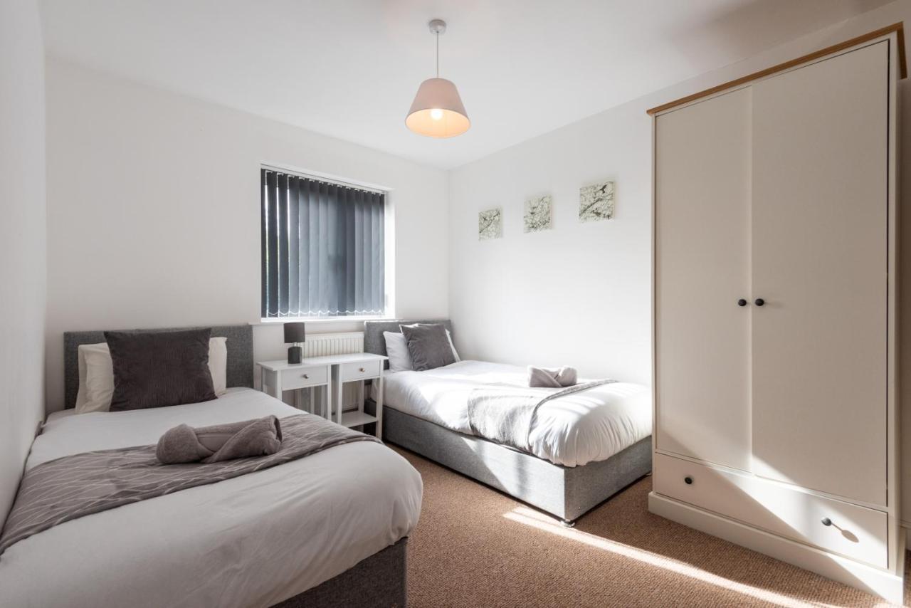 Parking - Spacious - Smart Tv - Self Checkin - Garden - King * Derby