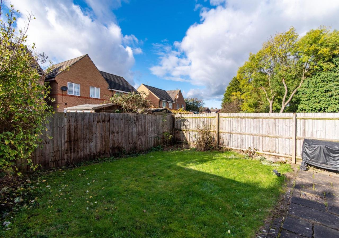 Mandarin 3 Bedroom With Garden And Parking Apartment Derby
