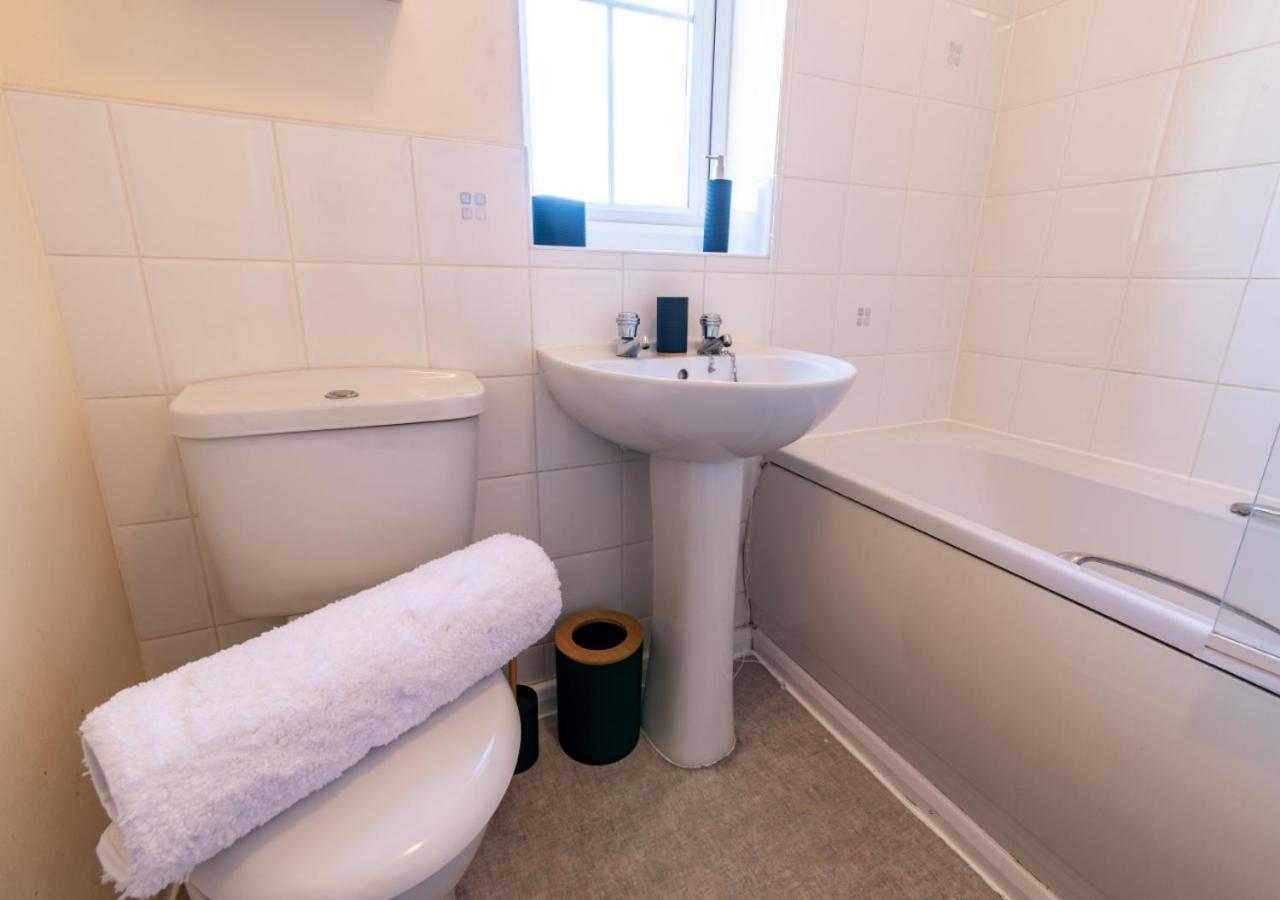 Mandarin 3 Bedroom With Garden And Parking Apartment