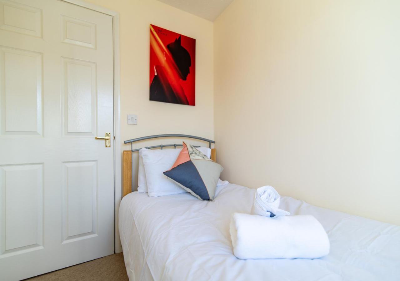 Apartment Mandarin 3 Bedroom With Garden And Parking