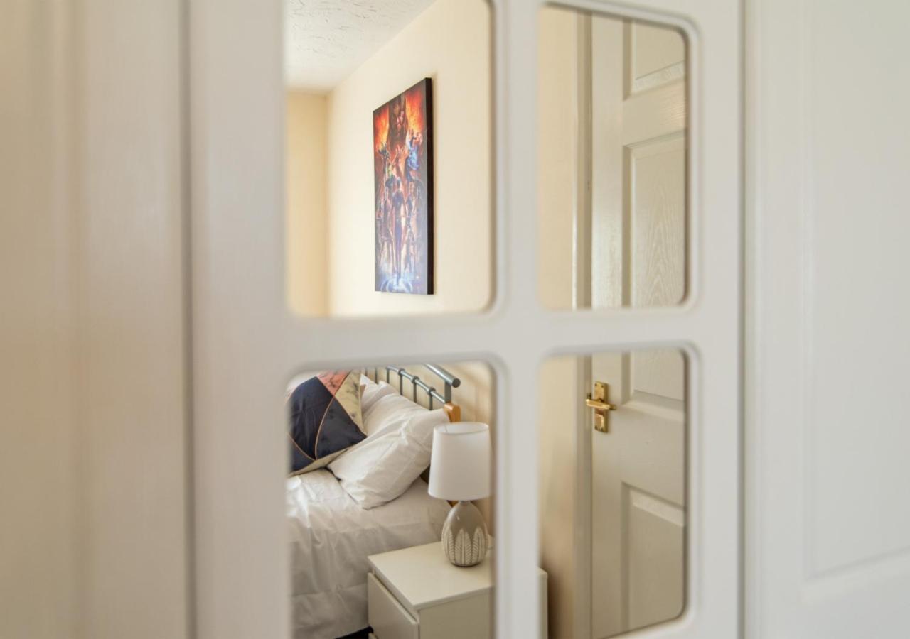 Mandarin 3 Bedroom With Garden And Parking Apartment