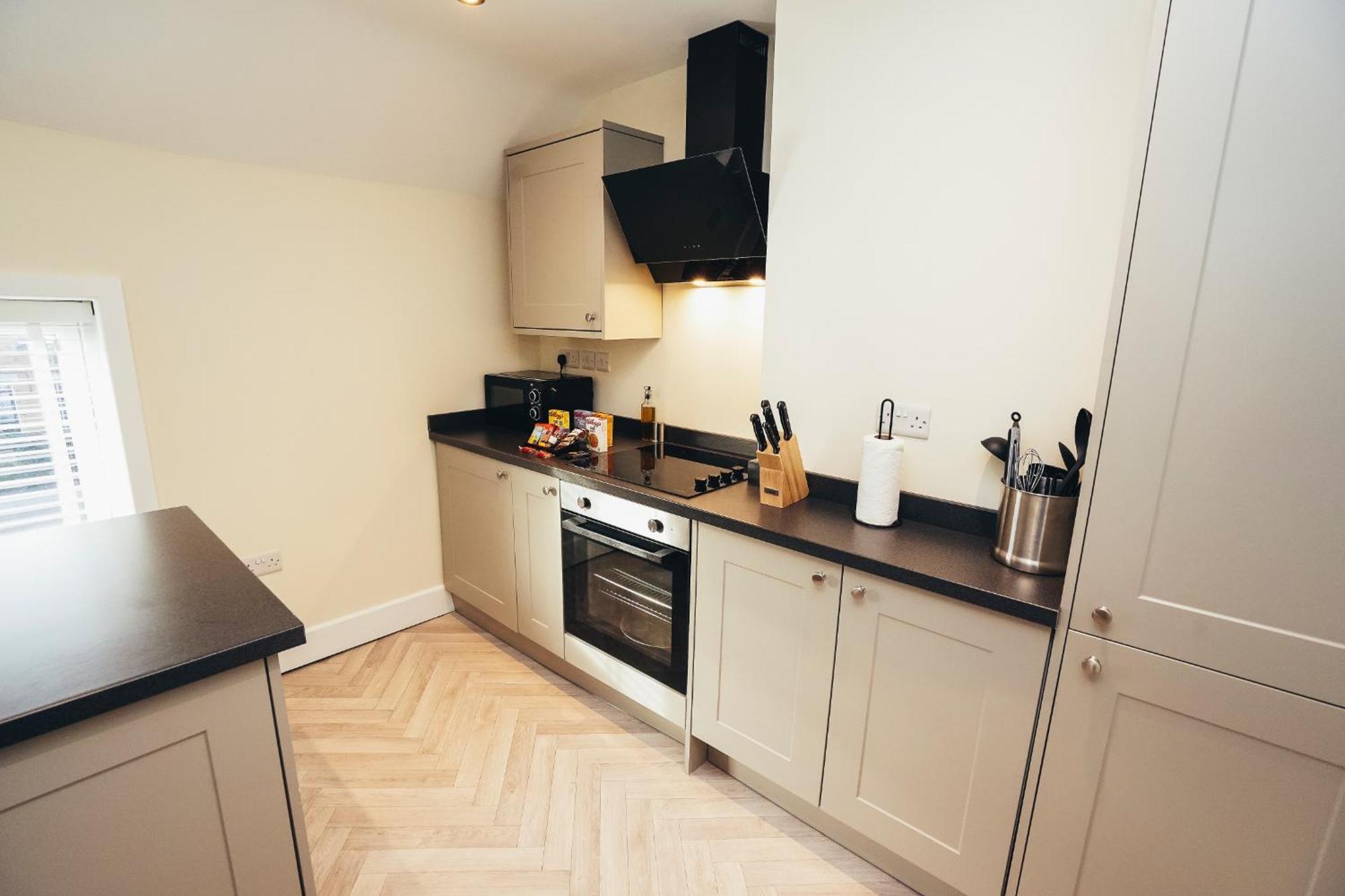 The Company, Friar Gate Bridge. Apartment *