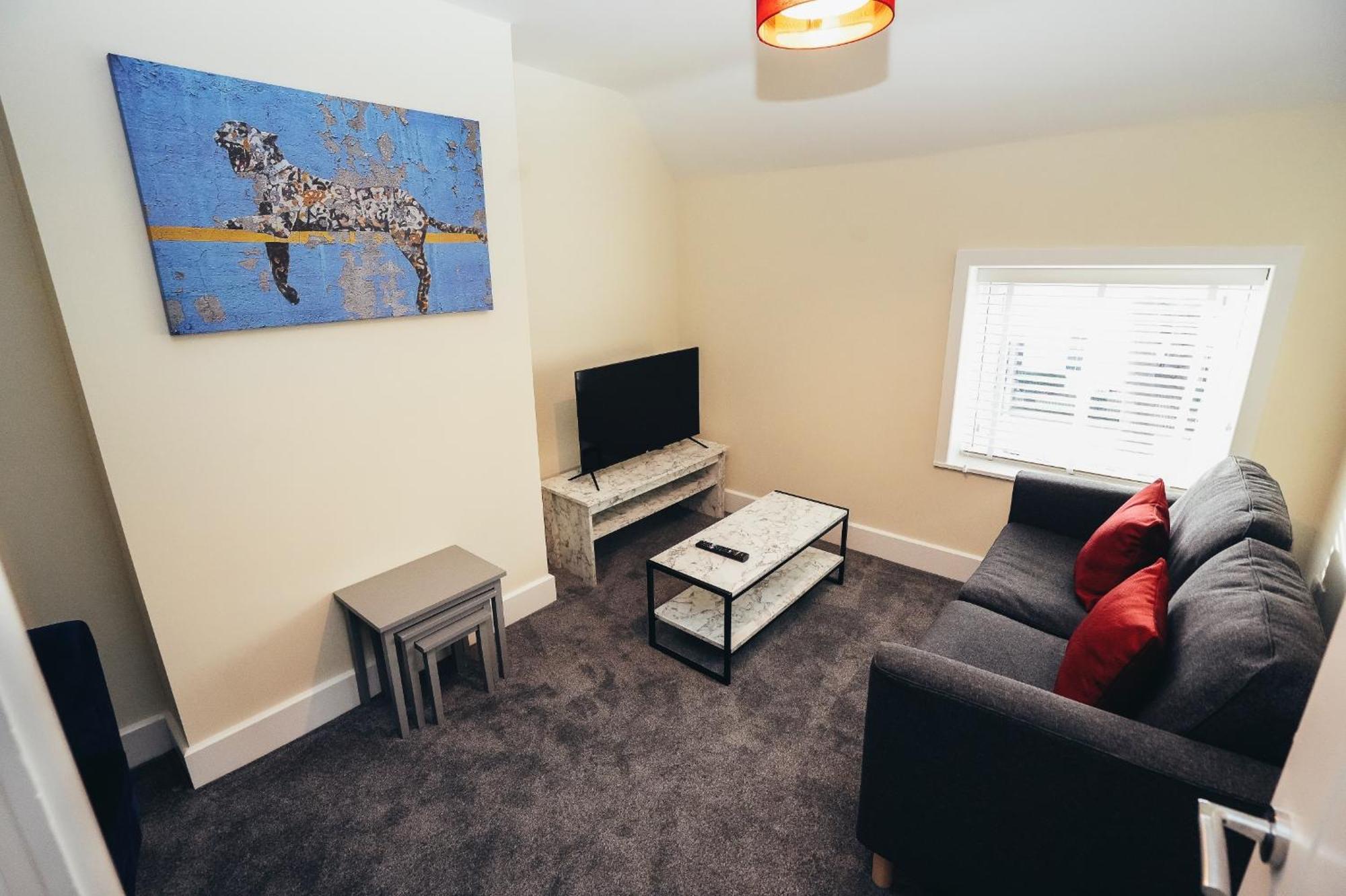 The Company, Friar Gate Bridge. Apartment *