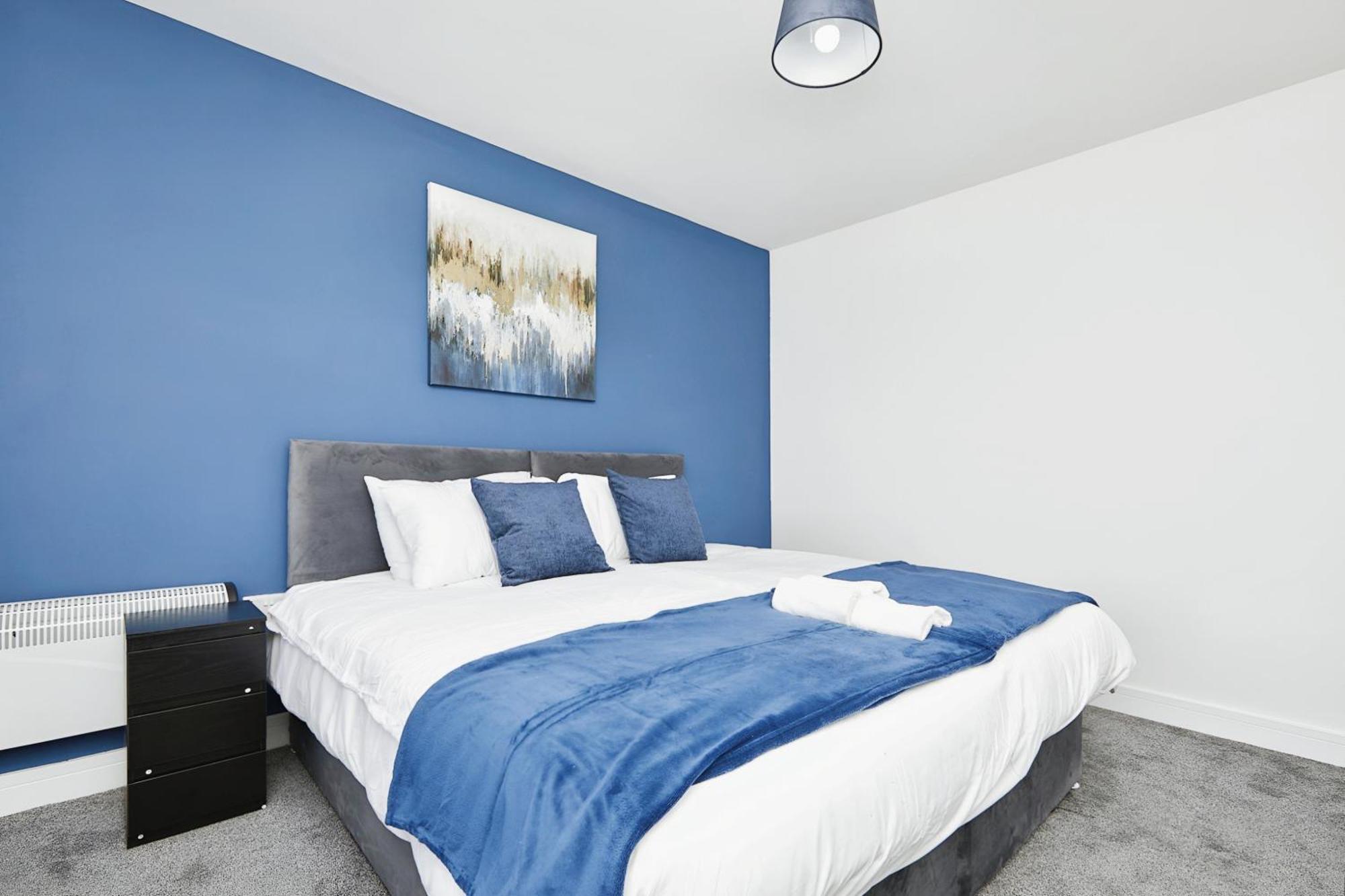 Apartment Modern In City Centre - Free Gated Parking