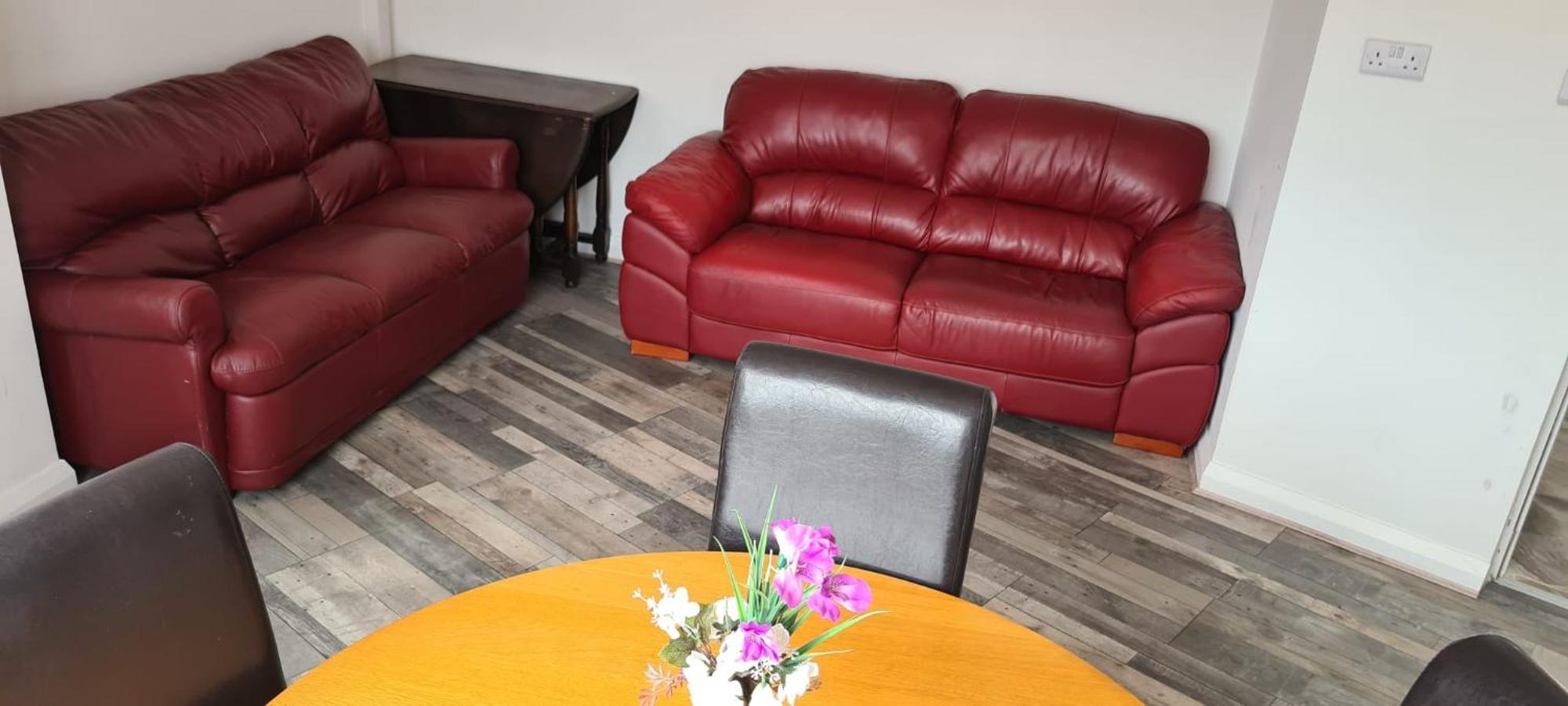 Shakespeare House 5 Bedroom 7 Beds Up To 12 People Derby