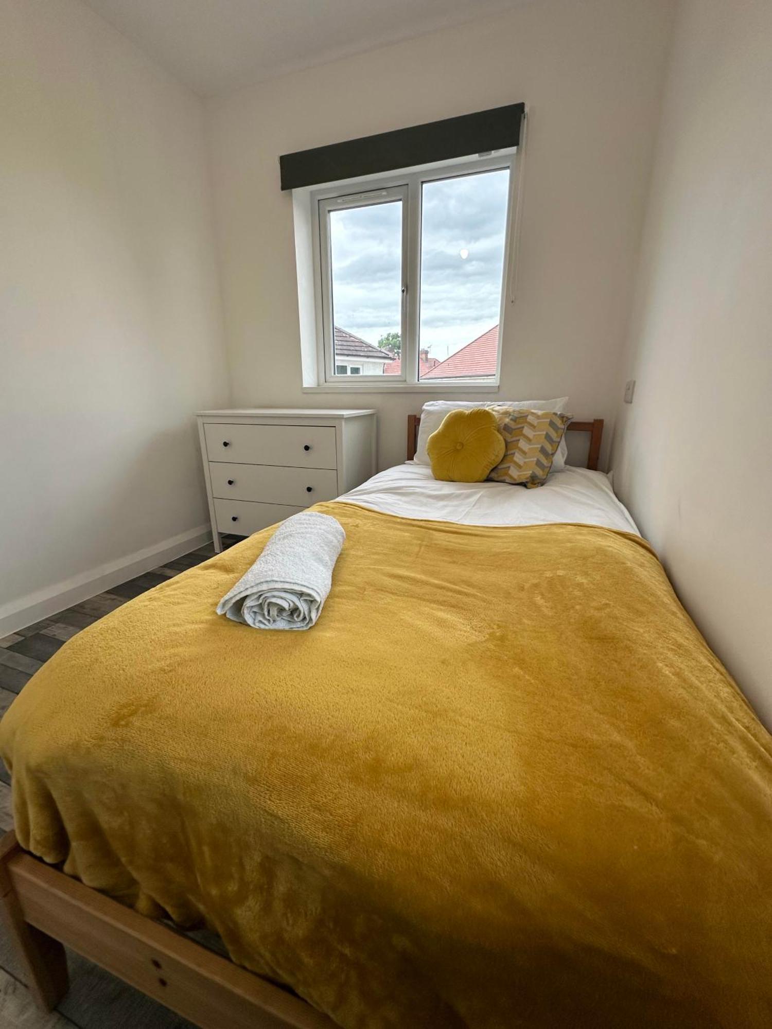 Сasa de vacaciones Shakespeare House 19 Bedrooms 30 Beds Up To 42 People