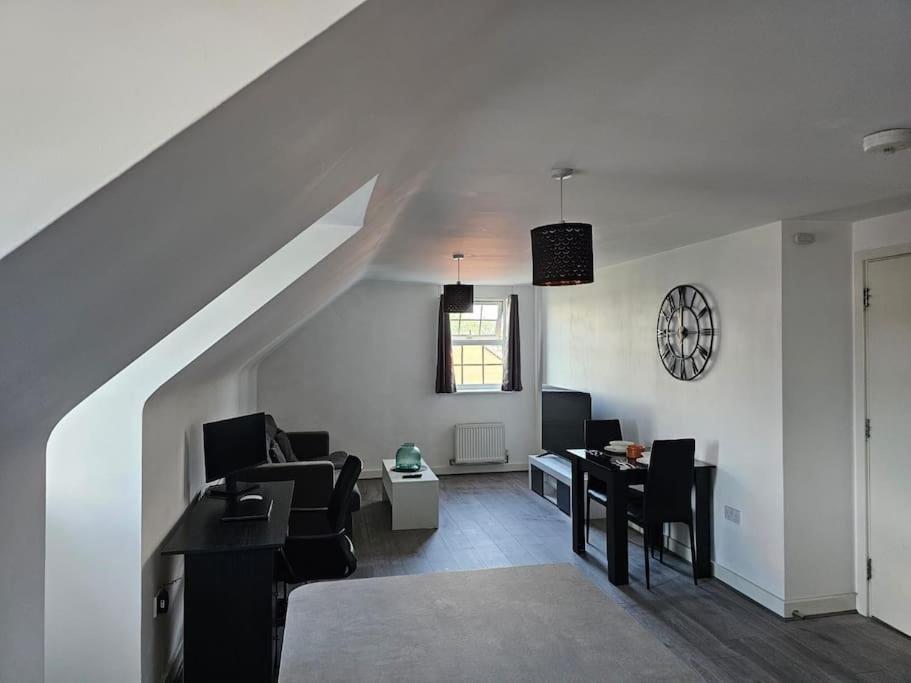 Luxury 1-bed With Free Parking Derby