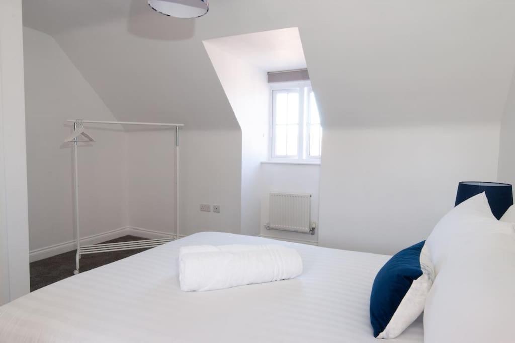 The Voyager - Newly Furnished Holiday home Derby