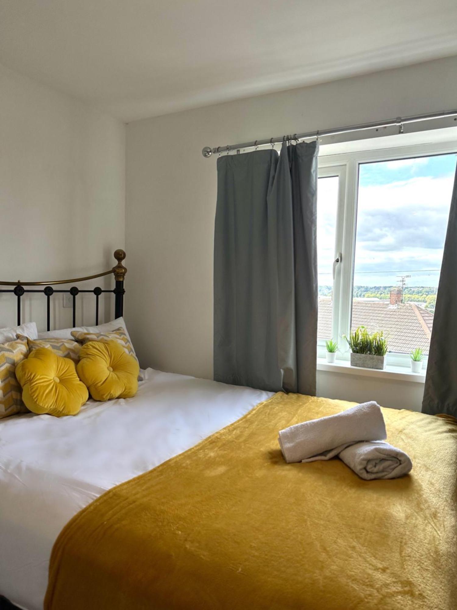 Langdale House 5 Bedroom 7 Beds 3 Bathrooms Derby