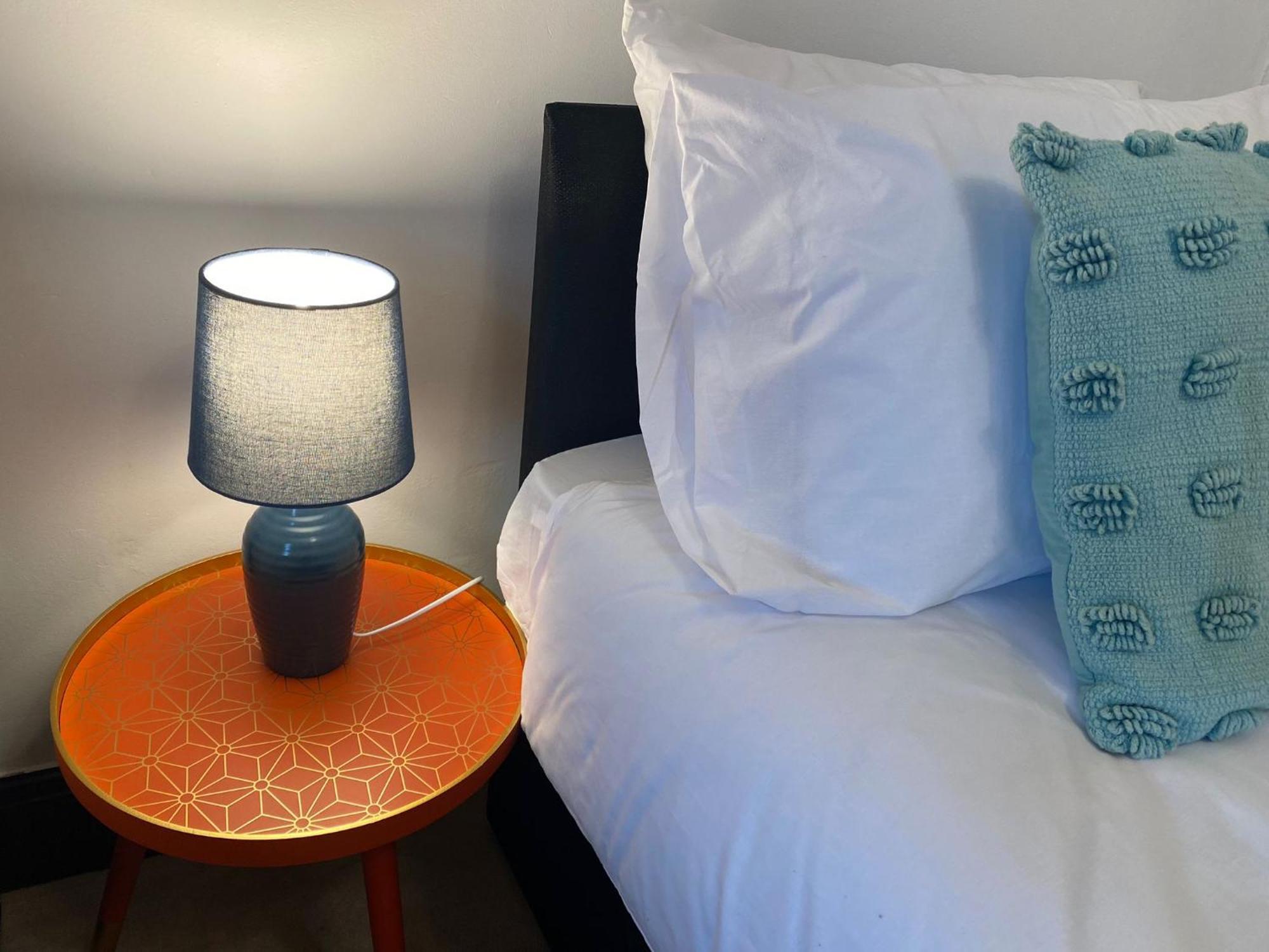 Comfortable & Flexible For Leisure, Corporate & Contractor Guests In Alvaston, Apartment