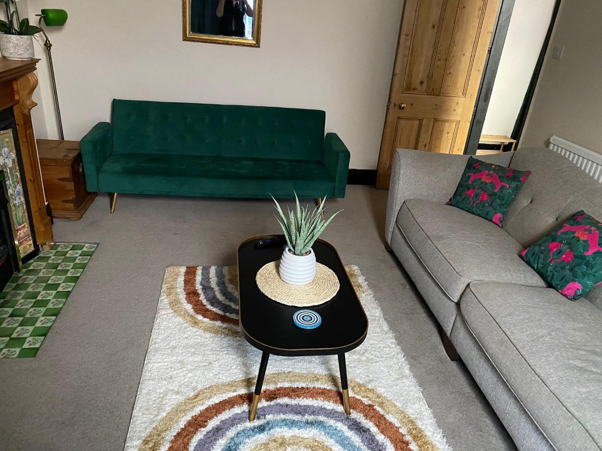 Comfortable & Flexible For Leisure, Corporate & Contractor Guests In Alvaston, Apartment *