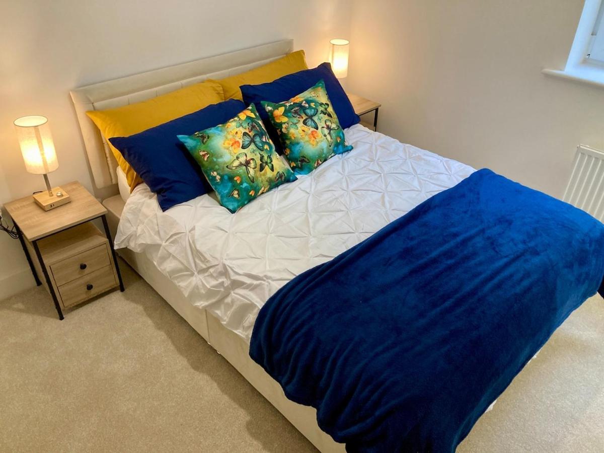 2 Bedroom Luxury Apartment! Center With Free Parking! Apartamento Derby