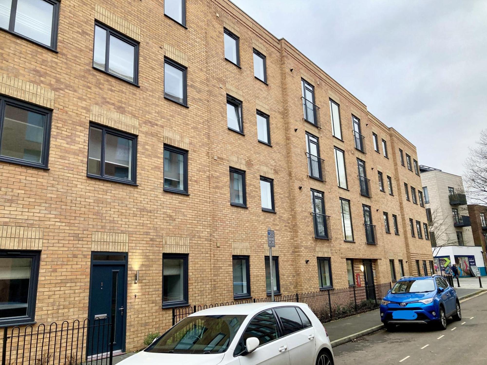 2 Bedroom Luxury Apartment! Center With Free Parking! Apartamento Derby