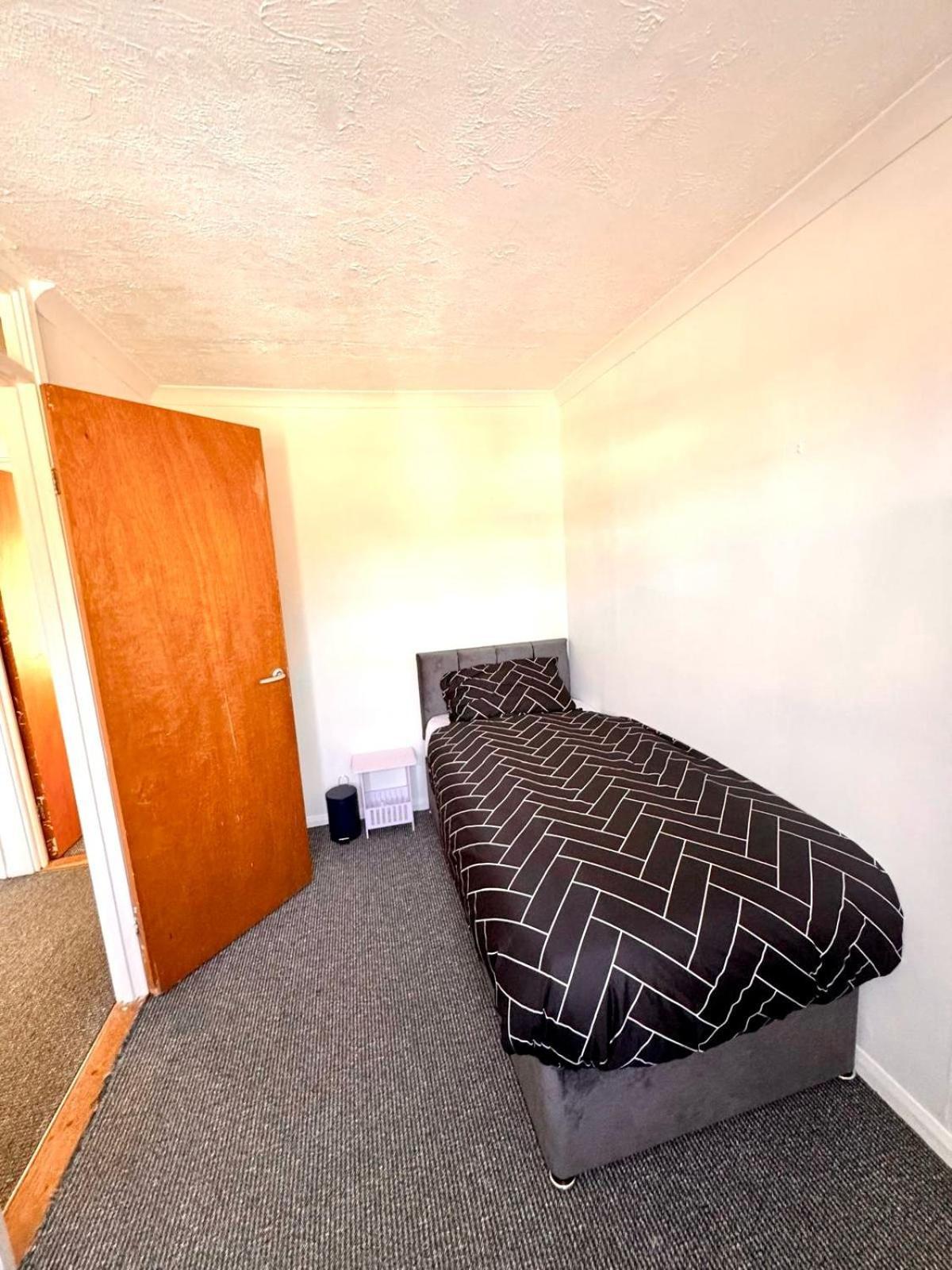 Kingsize 4-bedrooms House *