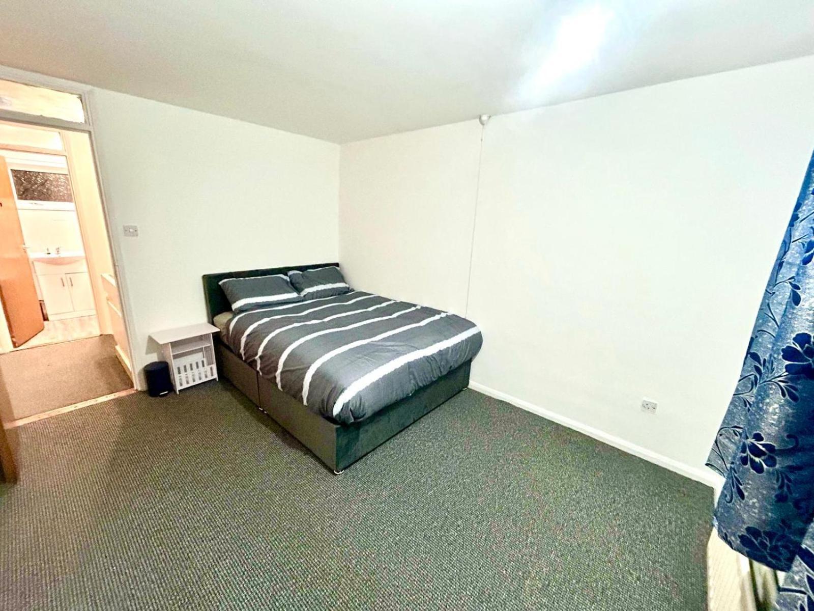 Kingsize 4-bedrooms House *