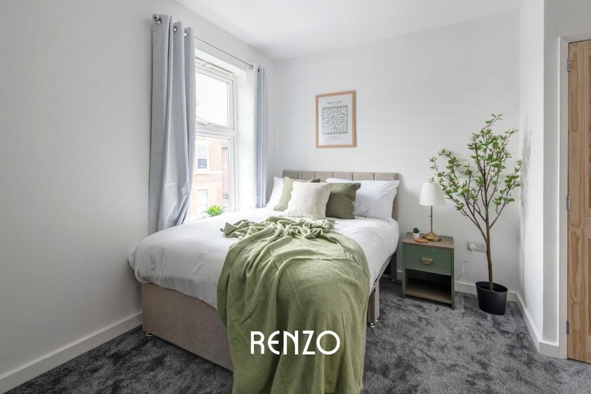 Cosy And Inviting 3-bed In By Renzo, Sleeps 6, Perfect For Contractors! Apartamento *