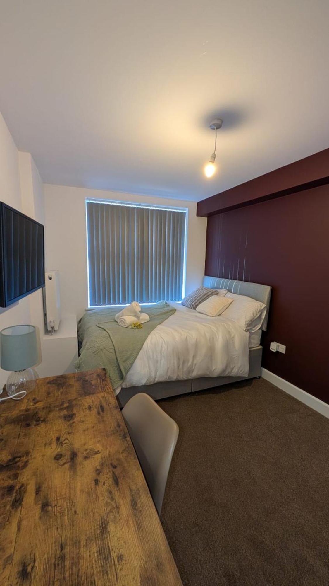 Holiday home Prime Location 5 Bed Ensuite 6 Bathrooms In Centre