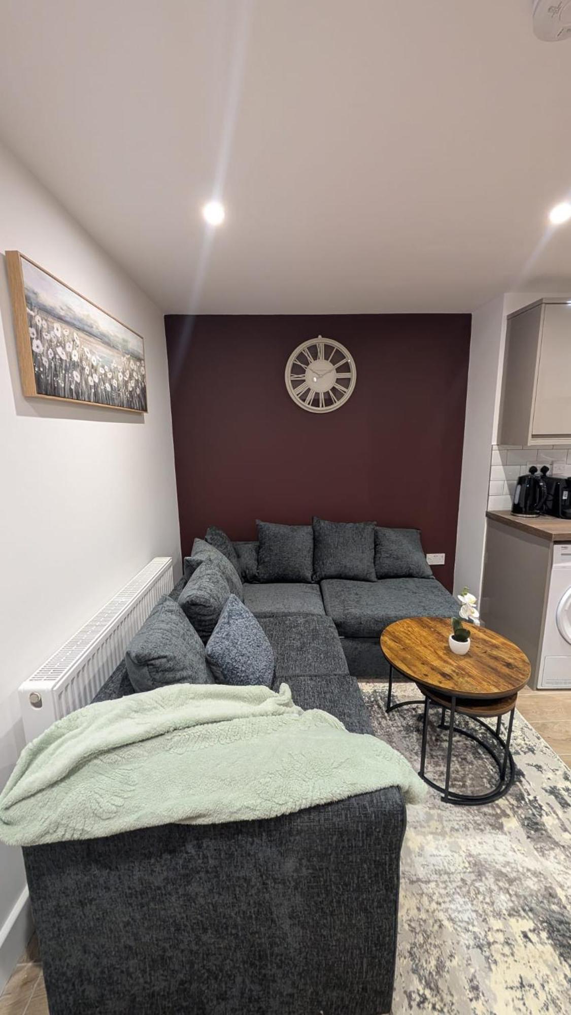 Holiday home Prime Location 5 Bed Ensuite 6 Bathrooms In Centre *