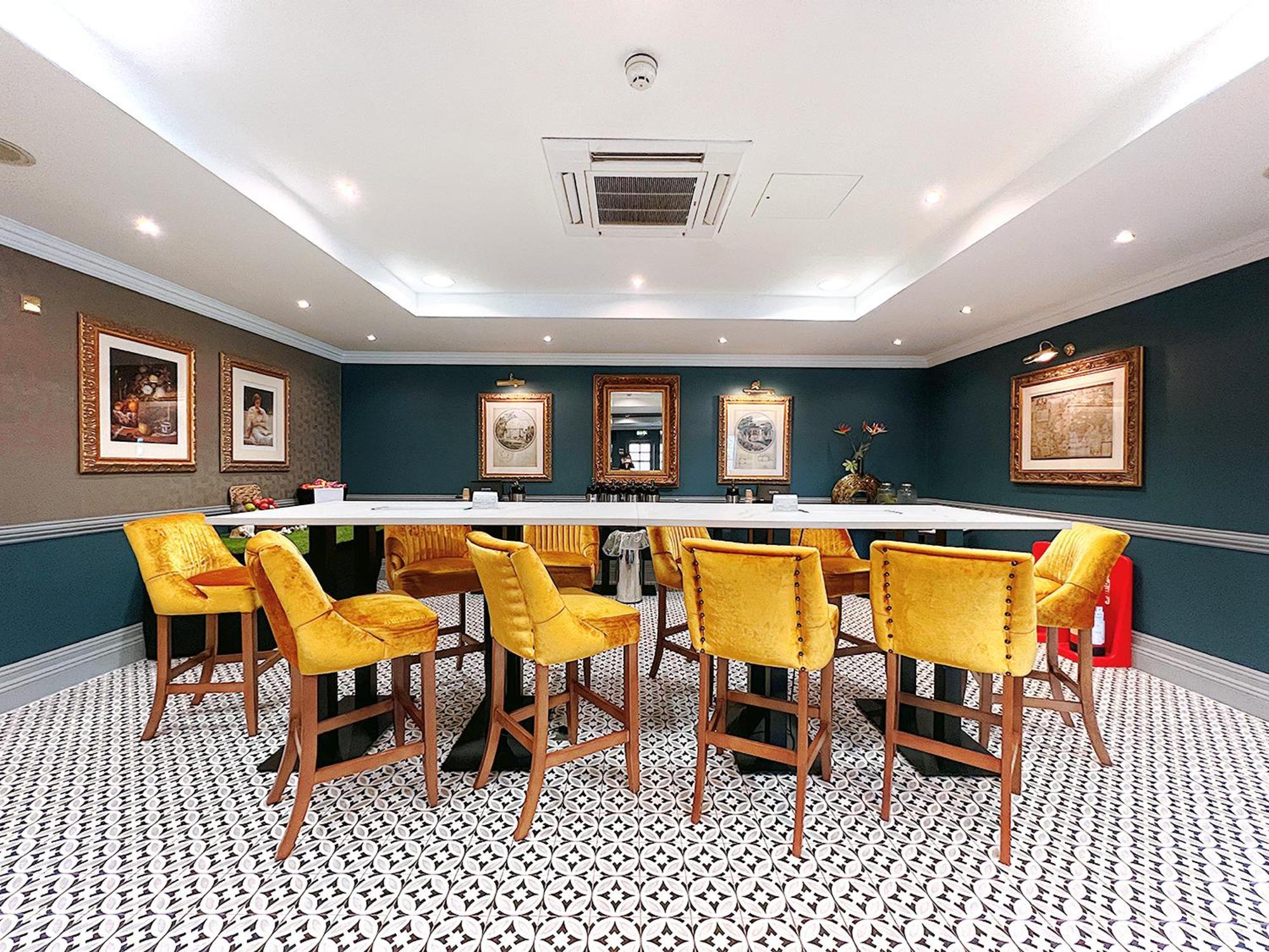 Crowne Plaza East Midlands Airport By Ihg 4* Derby