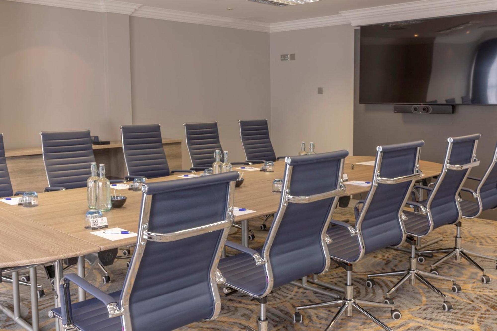 Crowne Plaza East Midlands Airport By Ihg Hotel 4*
